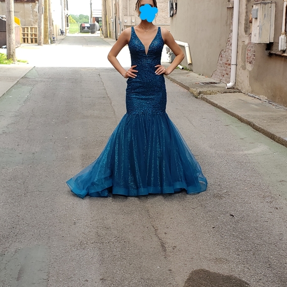 Prom Dress - Picture 5 of 10